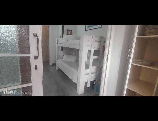 1 BEDROOM APARTMENT FOR SALE IN UVONGO BEACH